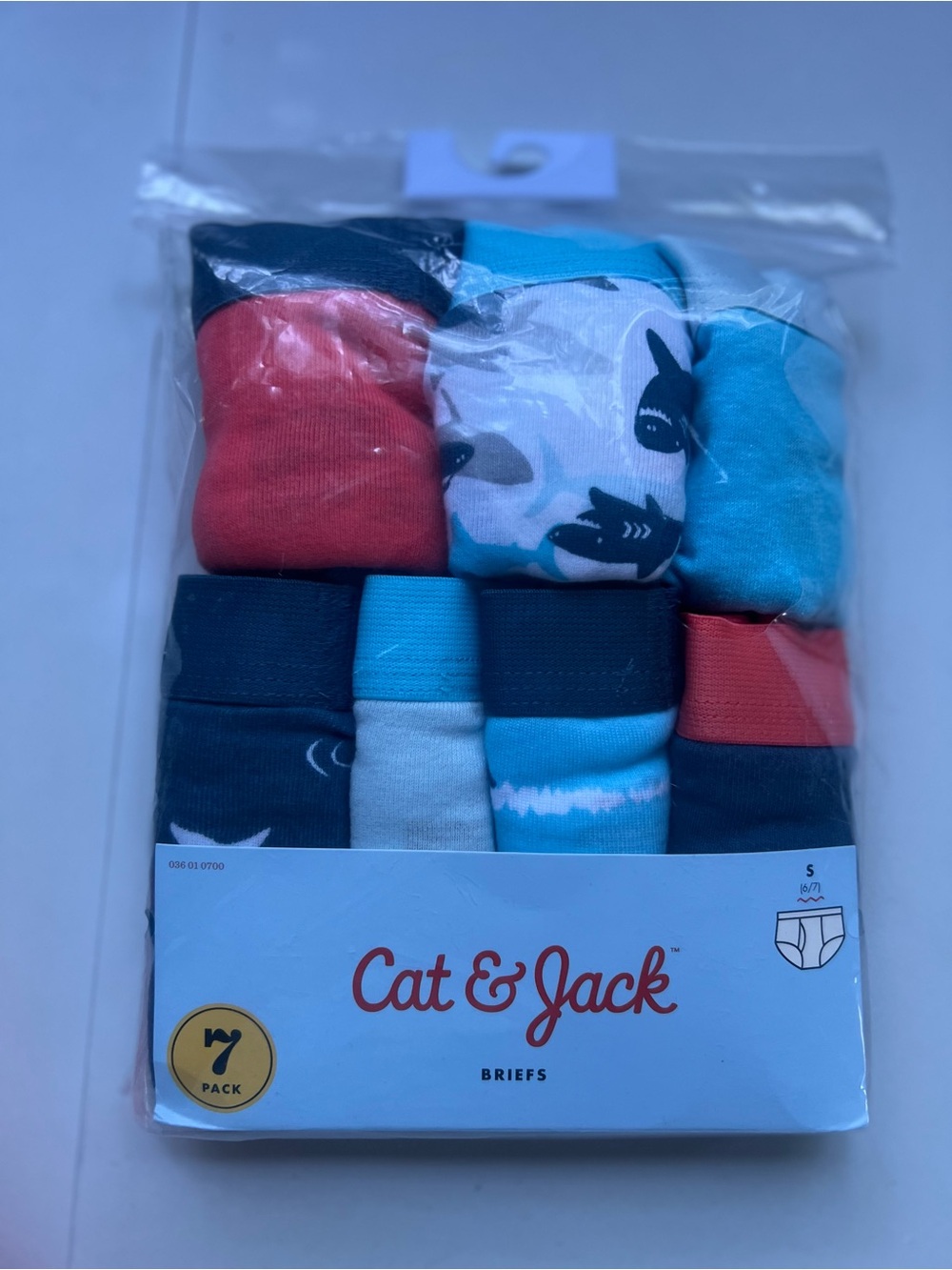 Cat & Jack Kids' 7-Pack Shark & Solid Briefs